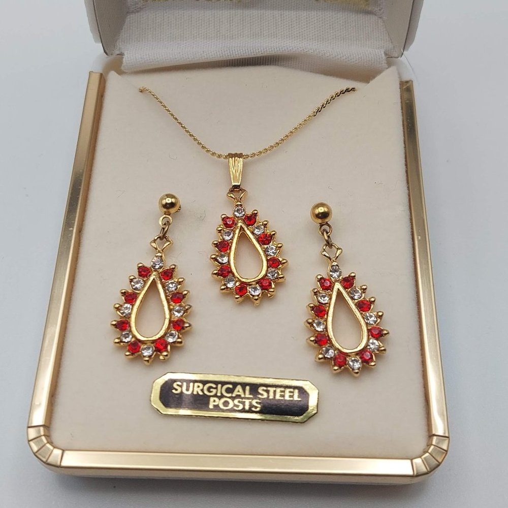 Red and White Sparkle Necklace and Earrings Set